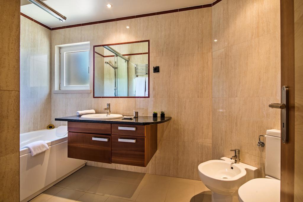Aparthotel Foz Da Ria Odiáxere Esterno foto